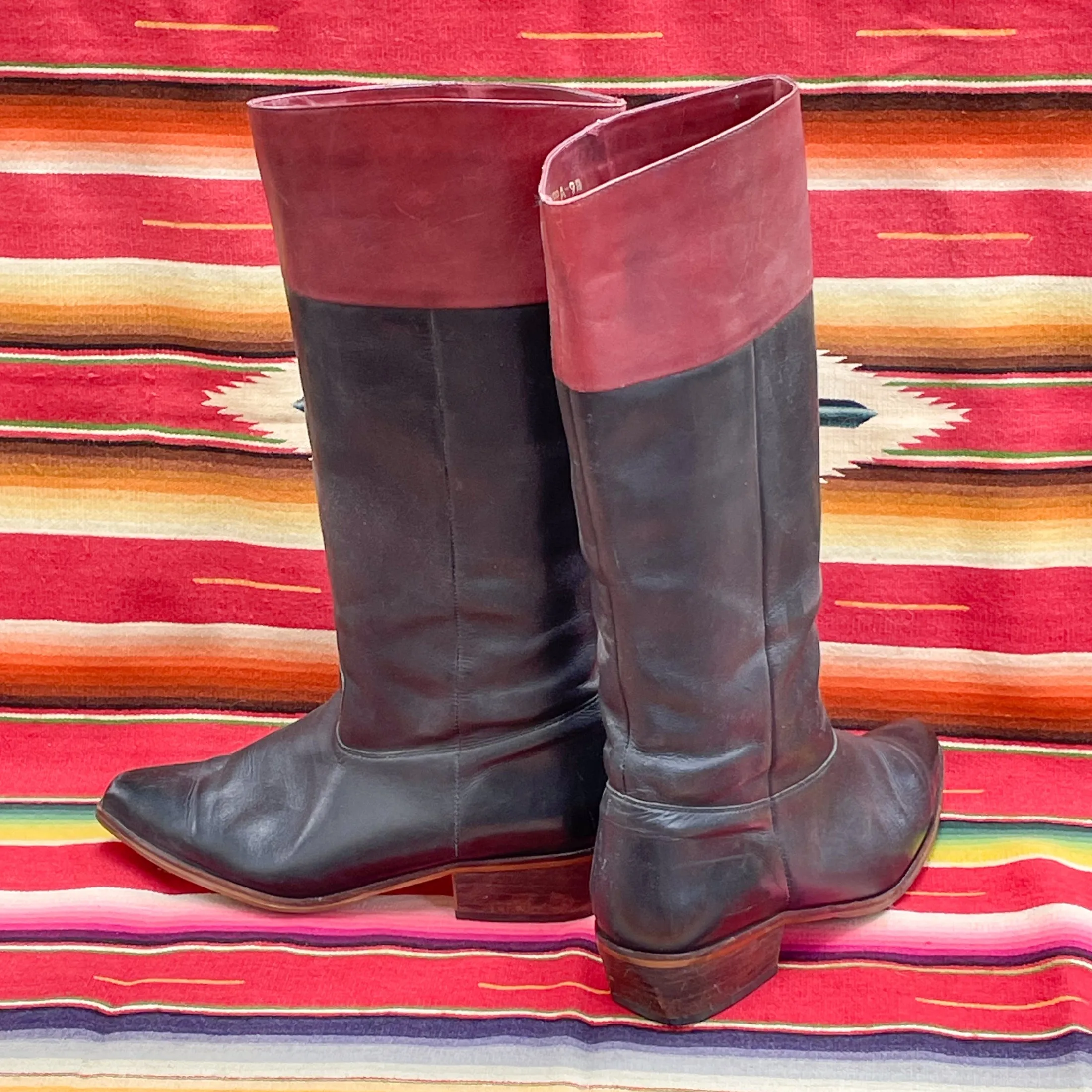 SOLD Vintage 80s Leather Black/Burgundy Leather Boots, Equestrian Style Pull On Boots 9